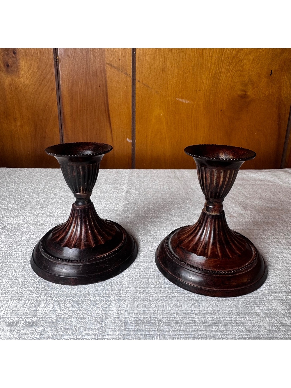 Vintage Hosley Solid Brass Candlestick Holders Pair Fluted Dark Patina India - Picture 3 of 9